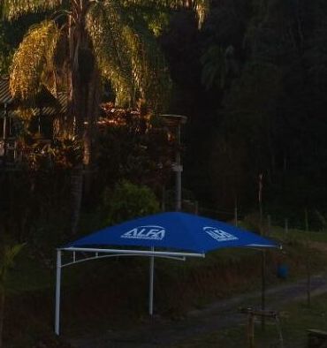 Sombreadores com logomarca